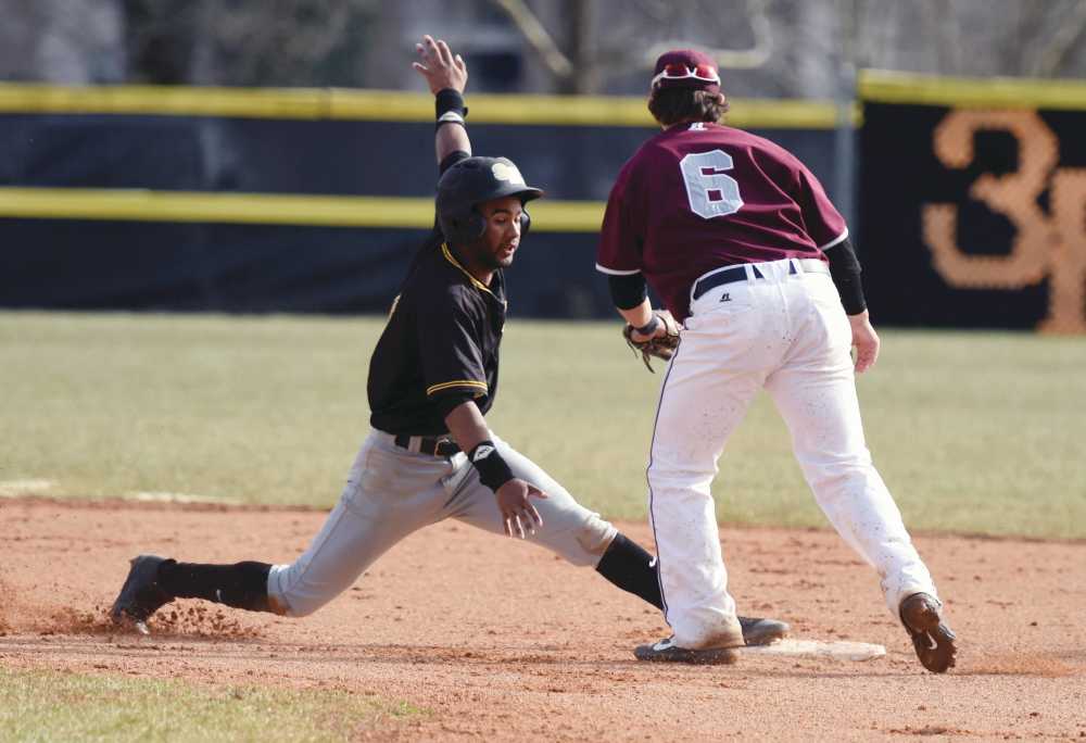 Raiders earn blowout win over St. Charles before getting another game called early for darkness