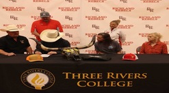 Richland's Cook signs to compete on Three Rivers Rodeo Team