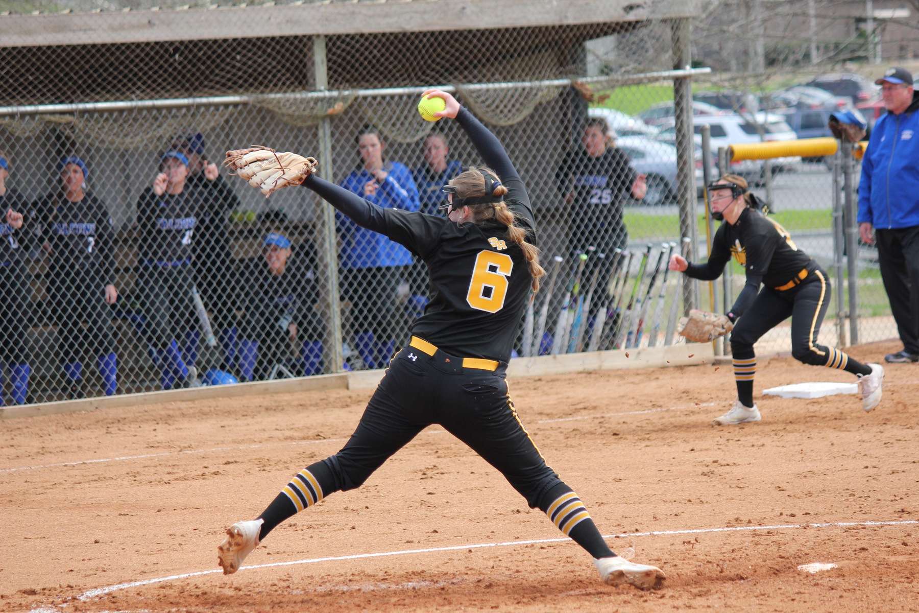 Lady Raiders sweep East Central