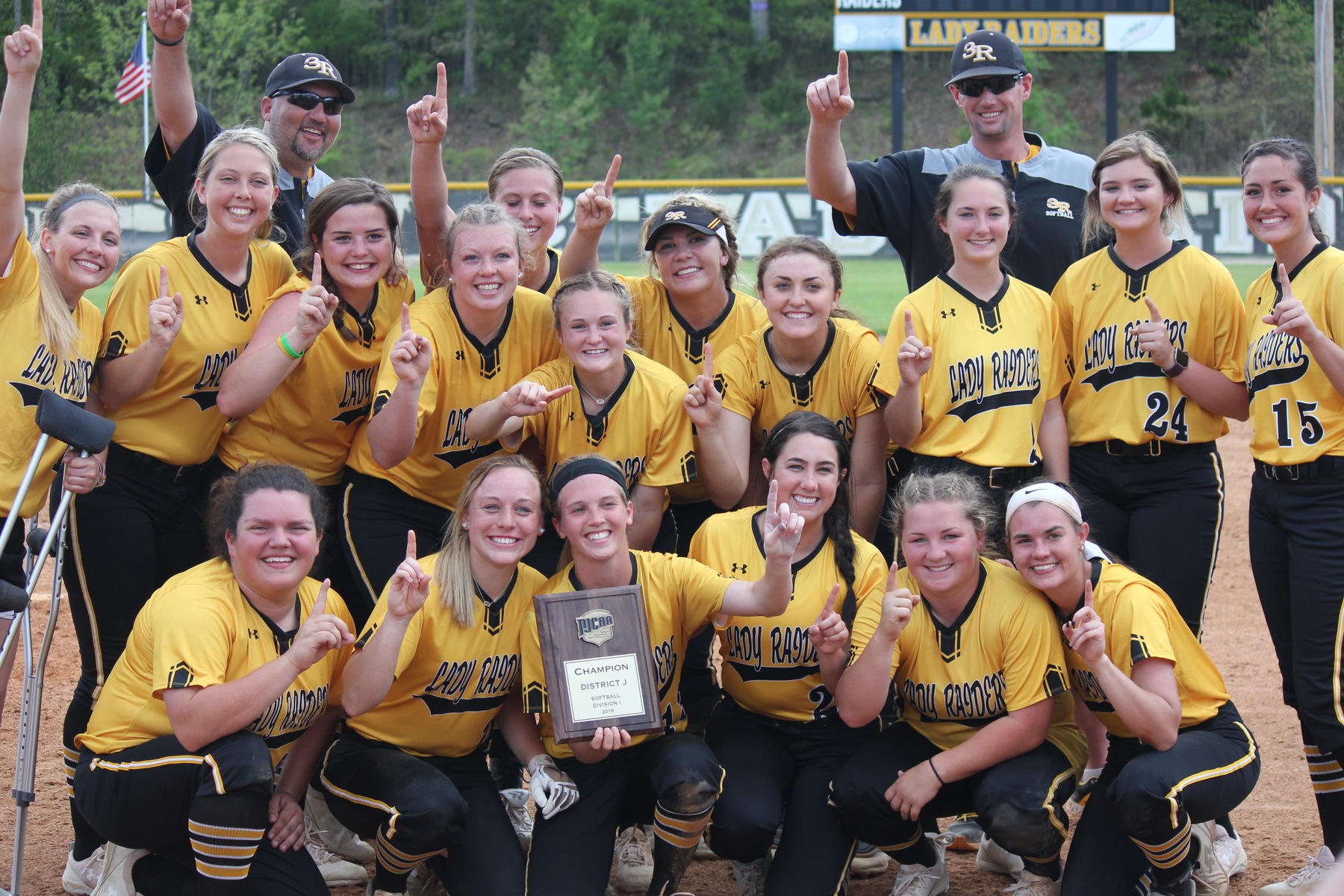 Lady Raiders stun No. 14 Indian Hills in district playoff to reach first NJCAA World Series