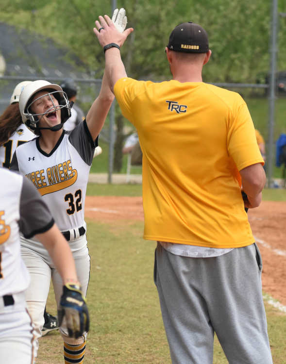 Lady Raiders sophomores get proper send-off in final home game with two 15-1 wins