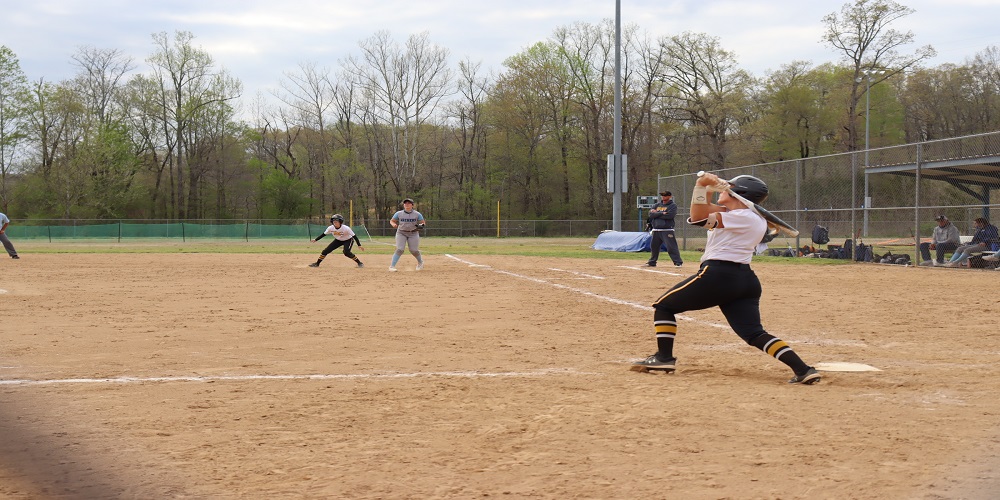 Lady Raiders use long ball to sweep St. Louis