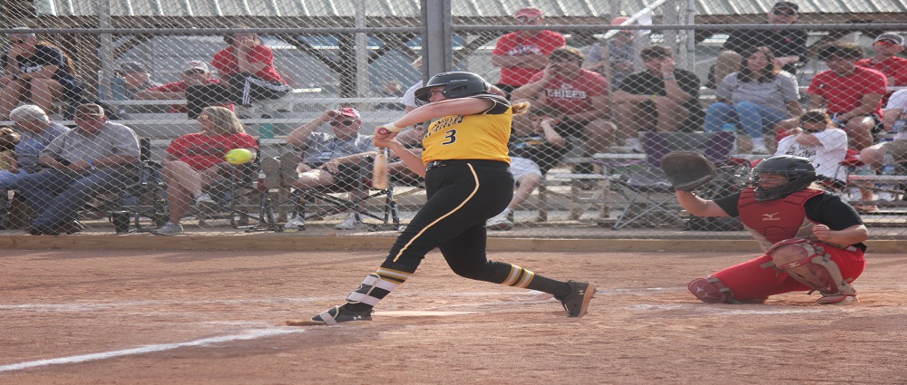 Lady Raiders lose big lead, drop Region 16 tourney opener