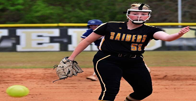 Lady Raiders split pair with Crowder