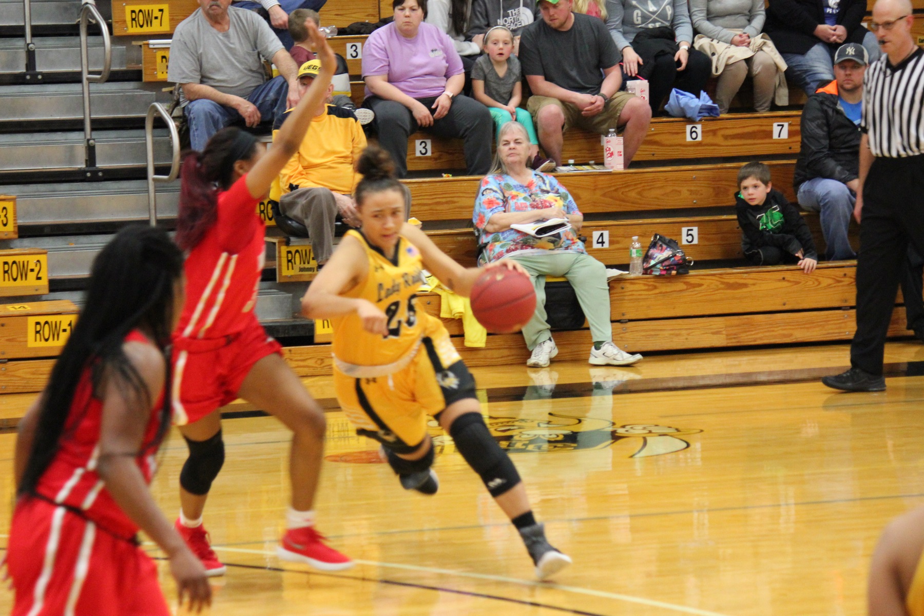 Moberly sinks 3-pointers, Lady Raiders