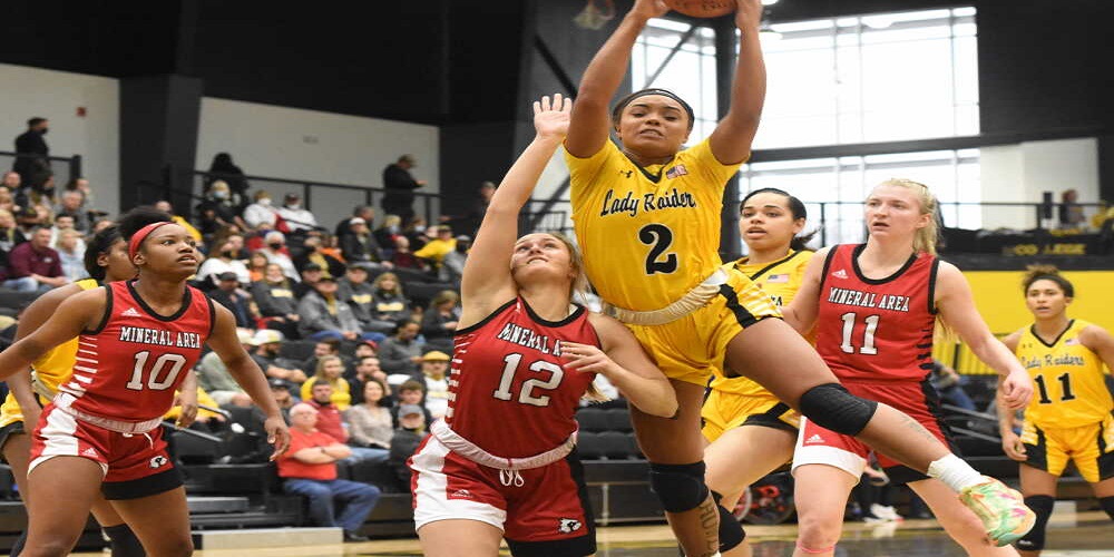 Lady Raiders stay undefeated with 26-point win against MAC