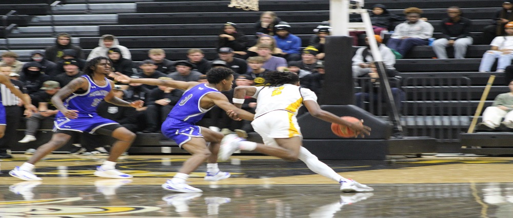 Raiders win by 12 over Northeastern Oklahoma A&M
