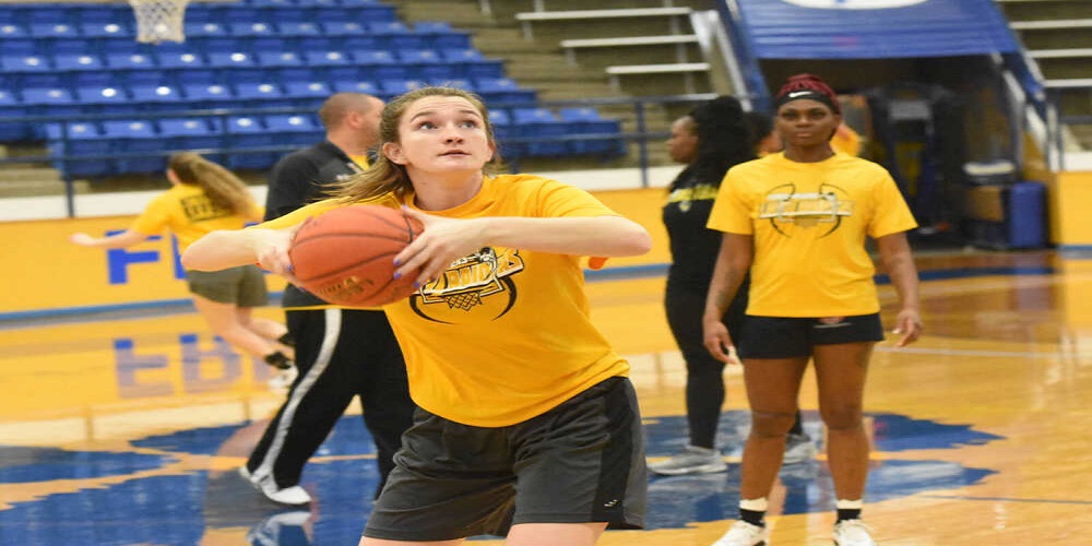Lady Raiders get first practice in Texas
